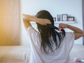 為什麼會掉頭髮？一直掉怎麼辦？