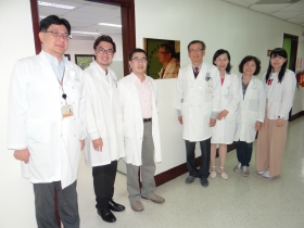 人體試驗守門員》守護漸凍症病人權益　這群醫療團隊用雙腳和時間賽跑