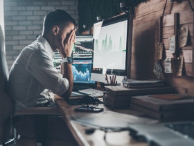 寧當面首，莫成怨男