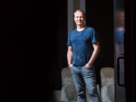 廣告界怪傑靠三招打破谷歌、臉書高牆