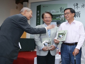 總統府：陳儀深出任國史館館長