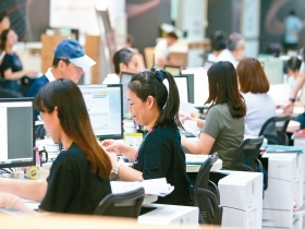 軍公教調薪？正反兩案並陳 交蘇揆拍板