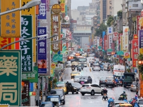 颱風遠離 北市紅黃線停車中午12點後將拖吊開罰