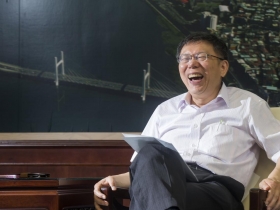 現身中選會、問佩琪有無1500萬是有意參選？柯文哲：僅是找媽媽、夫妻間對話