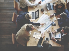 開會中場休息，請不要說Let’s have a rest.