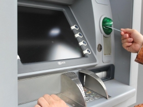 跨行轉帳輸入對方手機號碼就ok！央行正規劃中 未來不必再三確認落落長帳號