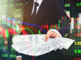 安本資深全球經濟學家James McCann：2020布局「3股2債」因應3低挑戰　最大經濟風險在「這個人」身上