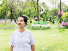 子女陪同看病，醫生問診不問我，反而只問孩子！年紀大了想受人尊敬，這樣做活出優雅人生下半場