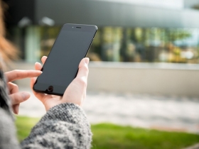 「包裹送貨失敗」簡訊網站連結千萬別按！台中法制局長母親點入後 4分鐘被盜刷近9000元