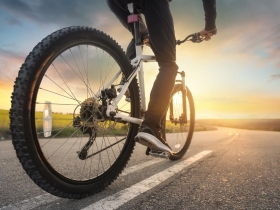 雲端賣單車課 四人公司拚上市