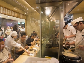 台灣優勢》她用8本SOP  征服日本第一天丼