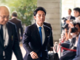 入閣新星首相之路  日本環境大臣  小泉進次郎