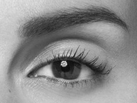 年節連假到來，熬夜玩樂的『疲憊雙眼』也要提提神