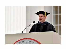 「冒牌畢業生」在麻省理工的畢業演講 麥特戴蒙：失敗經驗  造就今天的我