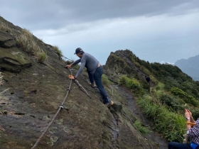 謝金河：山倒著走意境完全不同