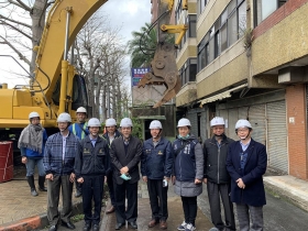 天花板會突然崩塌…北投危險海砂屋公告5年屋主都不拆，北市府今進場強拆