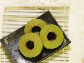 周杰倫做愛心被加價？公益蛋糕價差200元遭疑變相漲價　業者發聲明澄清