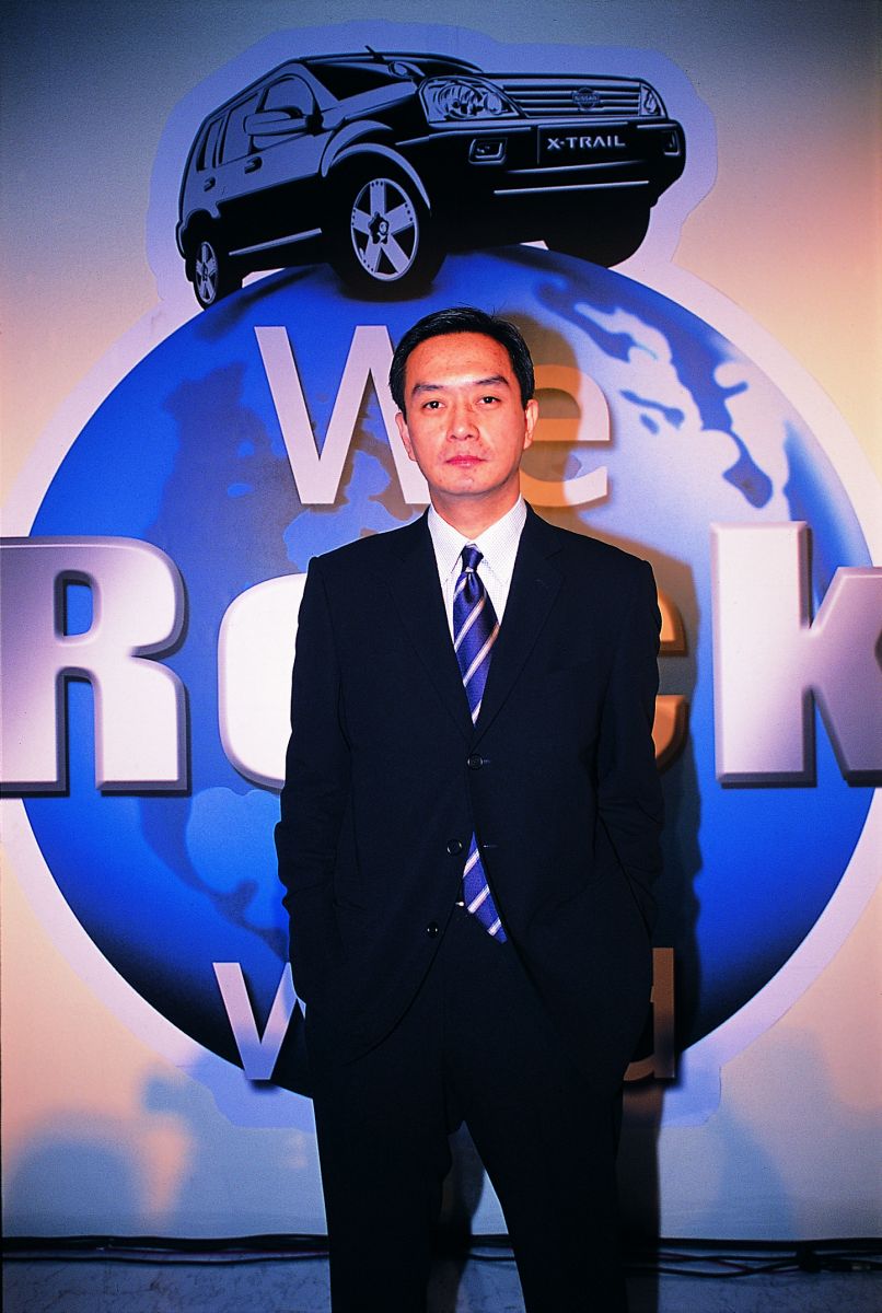 穿上癮  嚴凱泰代理亞曼尼