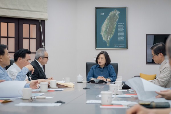 解放軍演習、敘利亞火海  蔡總統召開國安會議：不挑釁、不怯敵 