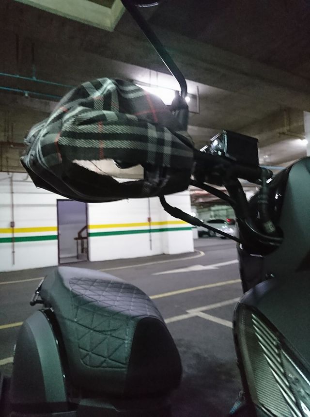 「機車防曬套」其實超恐怖 網友勸拆：根本自殺工具