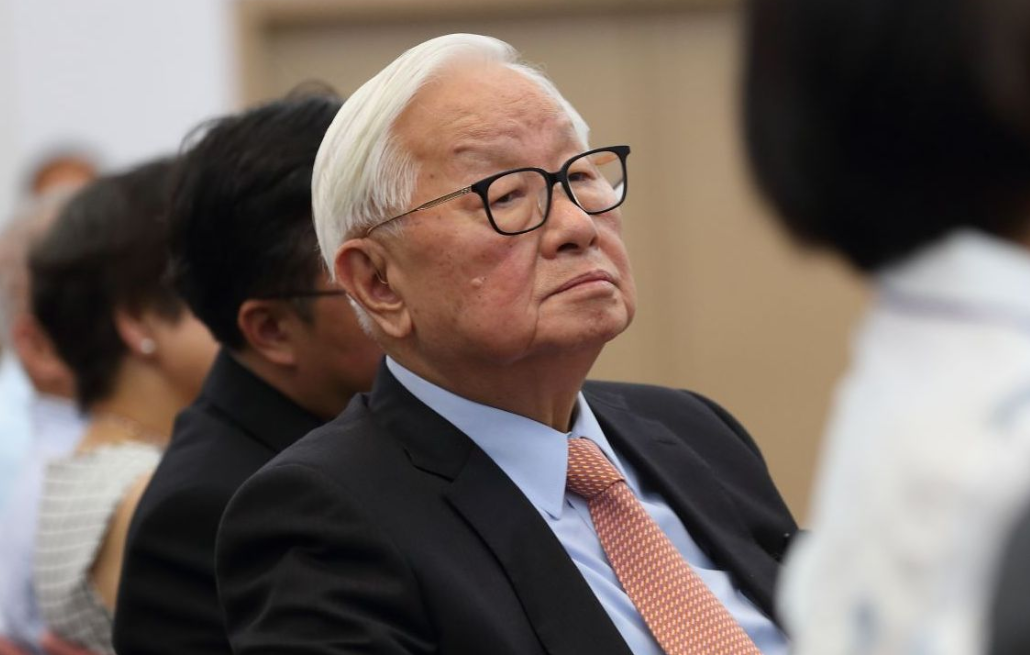 最後一個上班日  張忠謀：「不帶走一片雲彩」