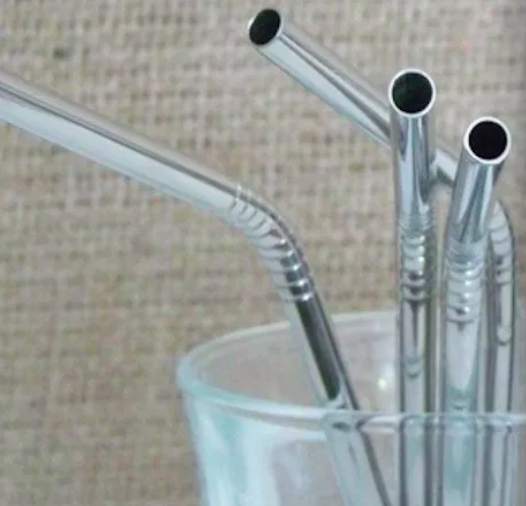 自家做鐵工廠卻拒用 網瘋傳「絕不用鋼鐵吸管3大理由」 