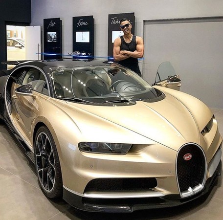 黑人坐進破億超跑狂曬照  他一句話戳穿重點 