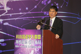 小國也能打大聯盟　科技部長陳良基：用產學合作打群架