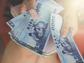 出事不理賠？用保單、信用卡借款前 先搞懂兩件事
