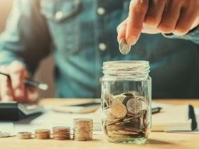 兒子付不出頭期款...媽哭了？給想買房的年輕人 三個強迫儲蓄建議