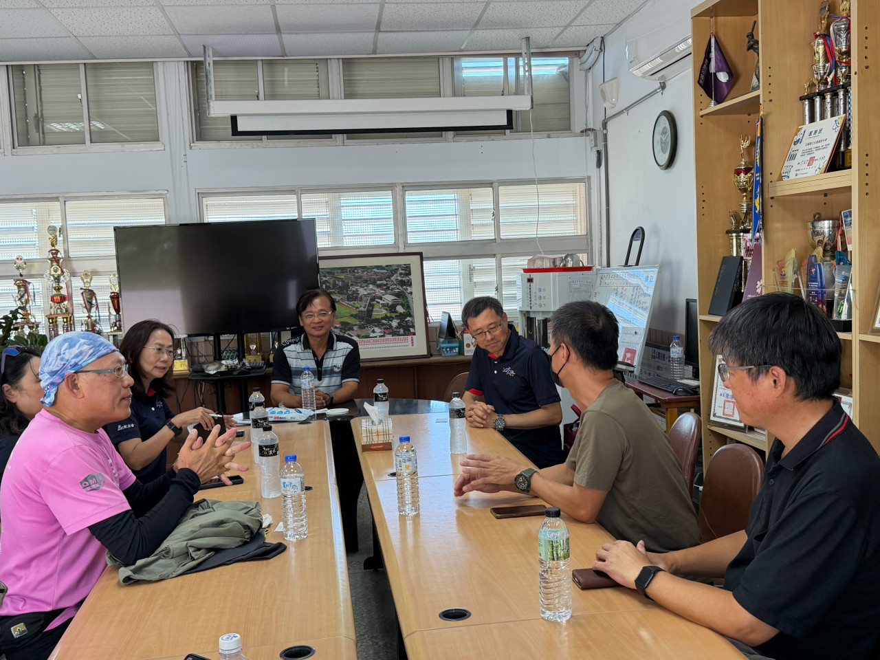 政大EMBA校友會號召500萬災後重建募款  為花蓮孩子重築書香家園！