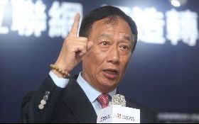 鴻海帶頭縮衣節食  經濟硬著陸風險增？