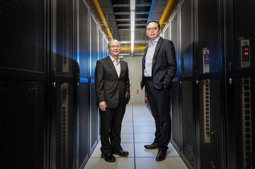 是方(6561)連漲6天，還到不了去年2萬點水準…全球市值10大企業一半他客戶，抱屈股價祭庫藏股