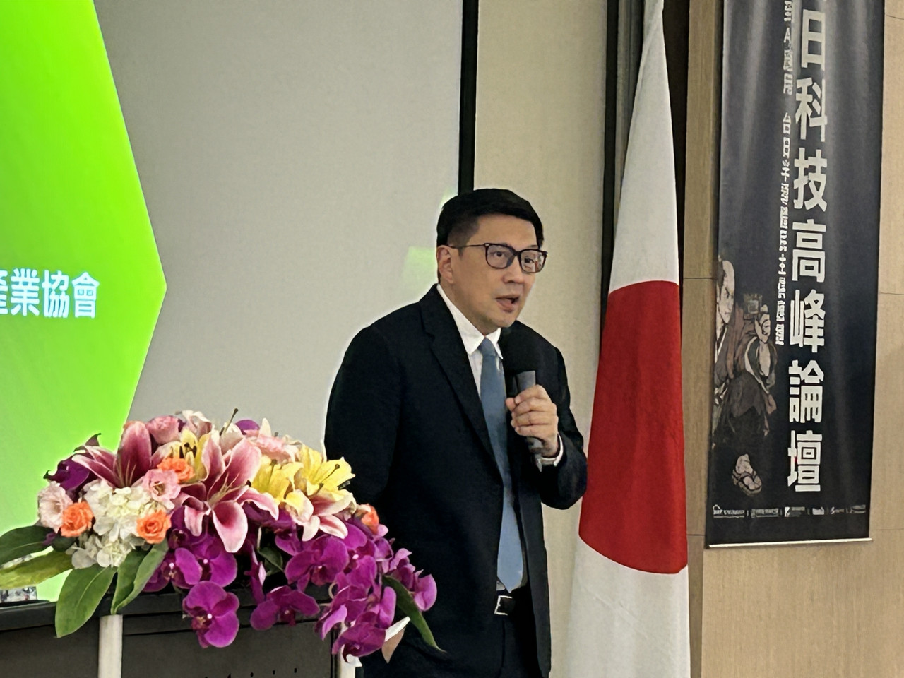 台積電單打獨鬥贏不了！攜手日本材料冠軍才能順利落地，曹世綸：台日互補、直攻機器人新霸權