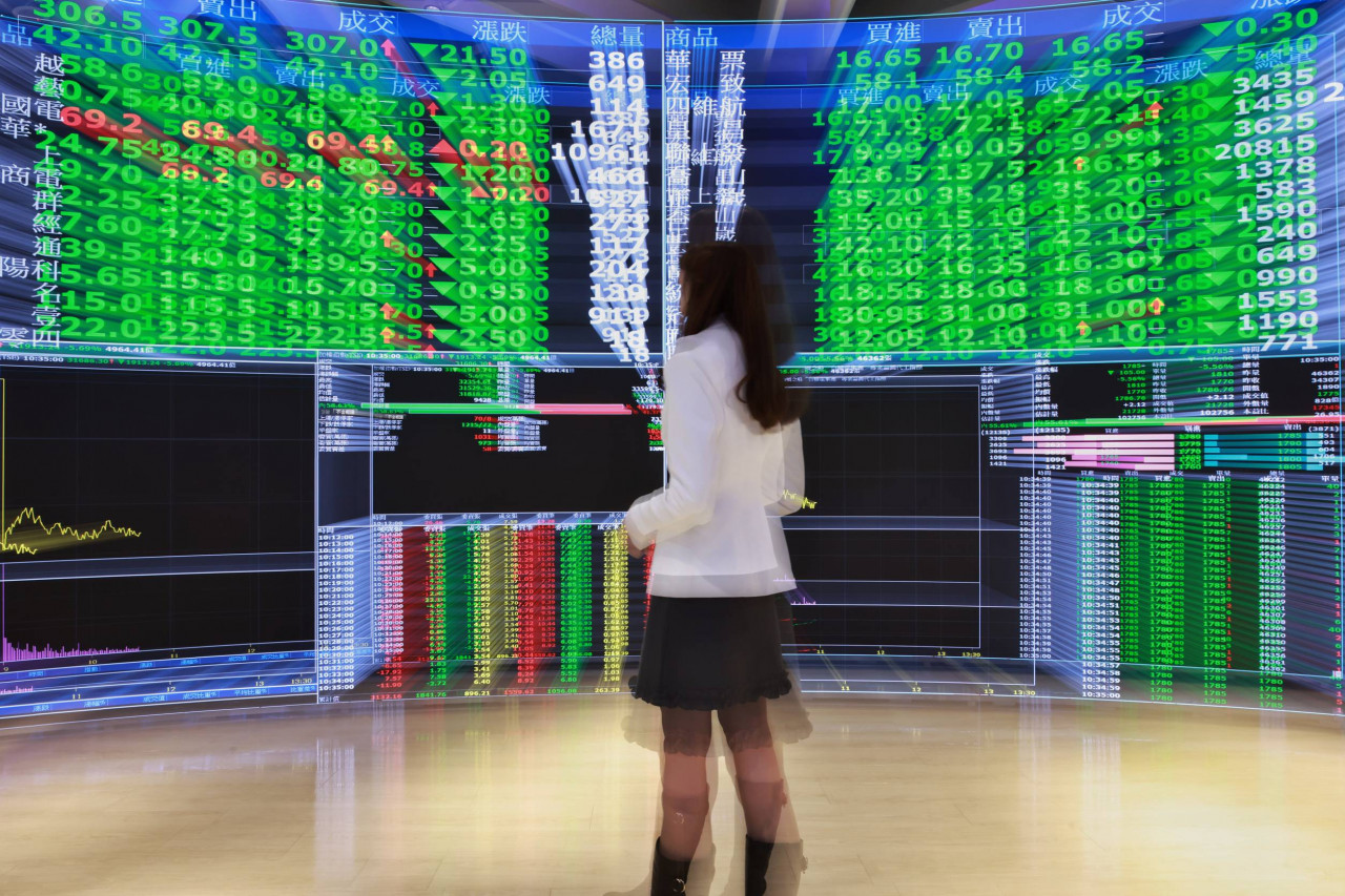 台股史上第二慘想抄底？政府基金護盤2關鍵點曝光！「提款機效應」爆發，3訊號挑「被錯殺」好股