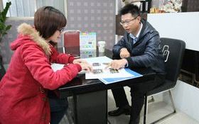 出廠年份有沒有虛報 看車籍就知道—黑心車行耍陰招　用小心機輕鬆破解