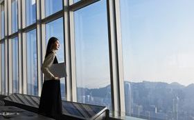 「賺錢」前面沒有擺「理想」 最終走向自己的盡頭