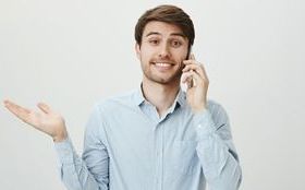 「我該怎麼說呢....」英文別說How should I say? 應該用這個字