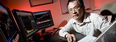 蕭明道敢重壓，贏在有定見— 精準抓空轉多轉折點  翻身大賺逾3億