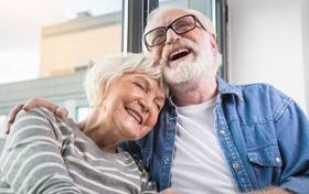 14 歲的小女孩，為失智者研發電子看護！這些案例告訴我們，「積極的面對」才是面對失智症最好的方法 