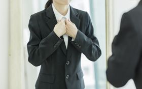 別懷疑，上班第一天， 你就要設定離職日期