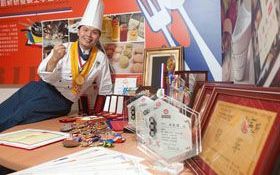 勇奪全球餐飲界奧斯卡金獎— 小廚子變一代宗師