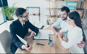 靠提問，就可以和客戶展開對話