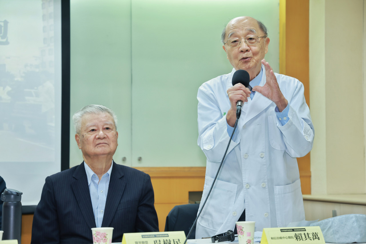 吳樹民、賴其萬
