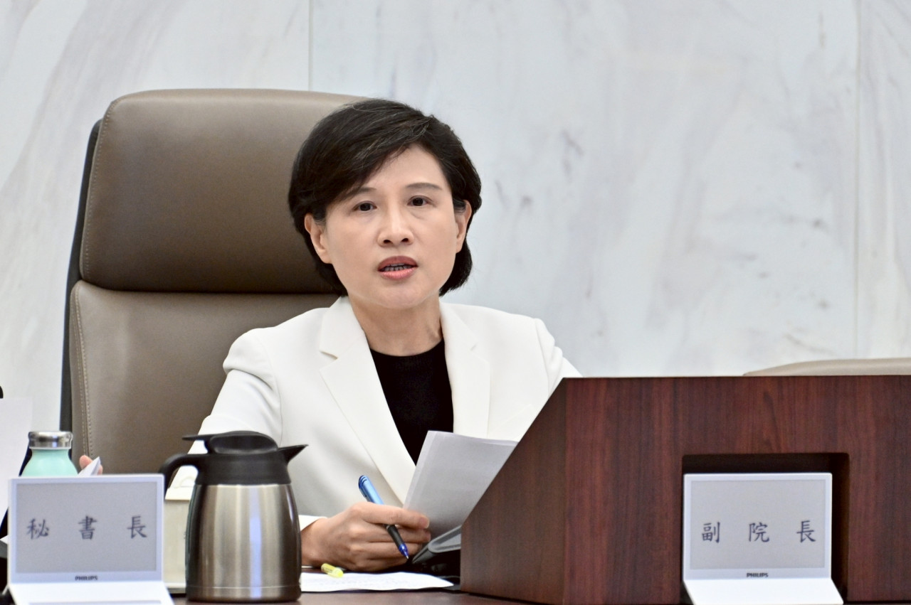 行政院副院長鄭麗君