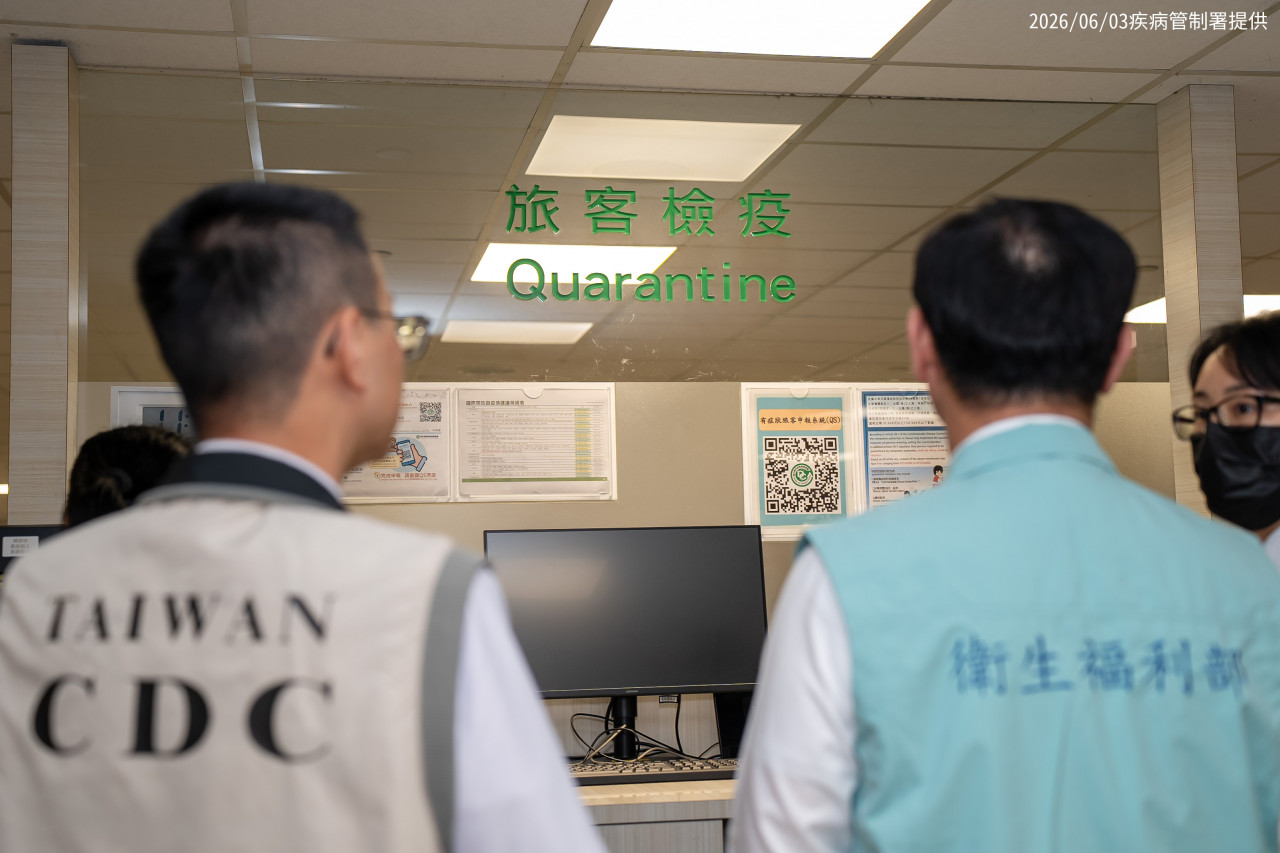 有症狀未通報最多罰15萬！伊波拉疫情升溫、死亡率最高九成且無疫苗...台灣急停兩國簽證、四大機場全面採檢