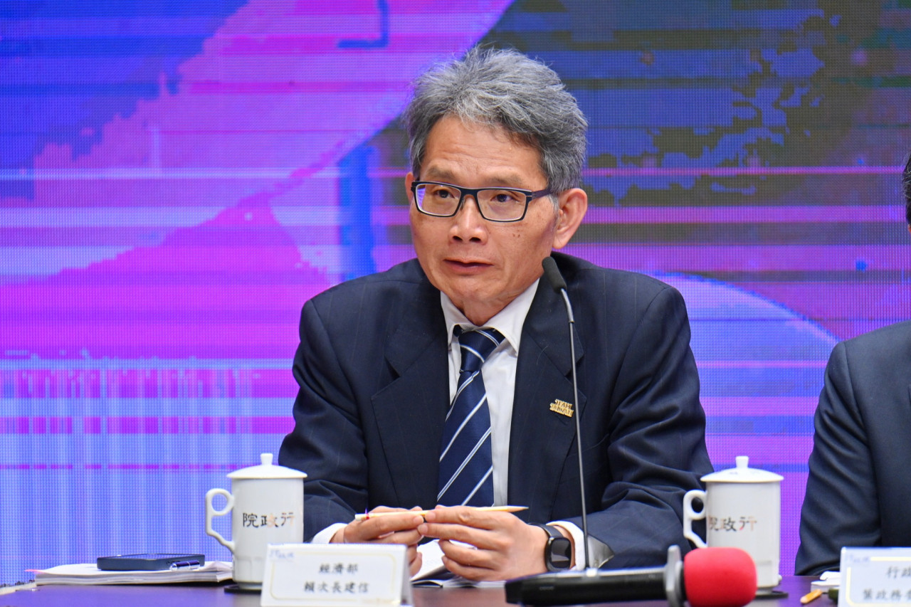 經濟部次長賴建信