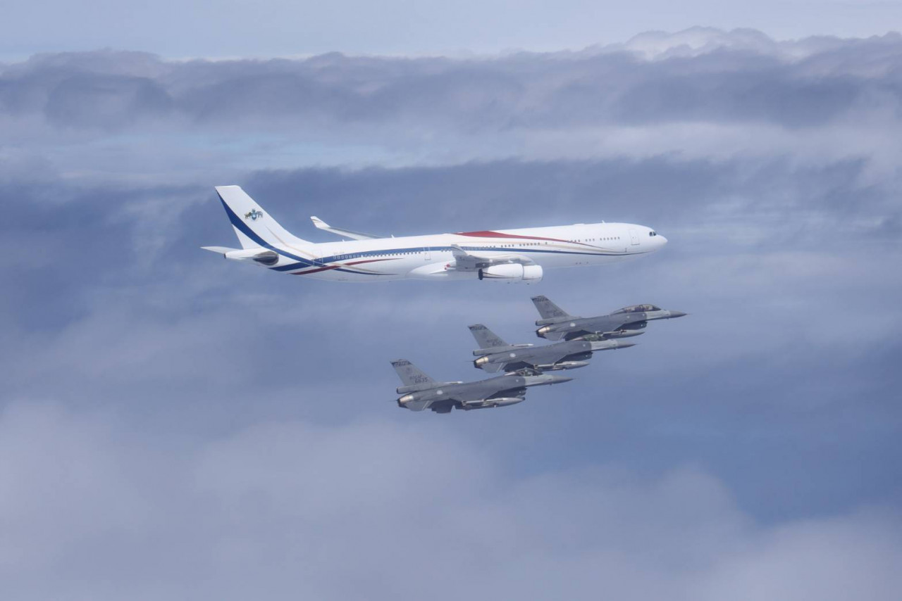 空軍F-16V戰機伴飛