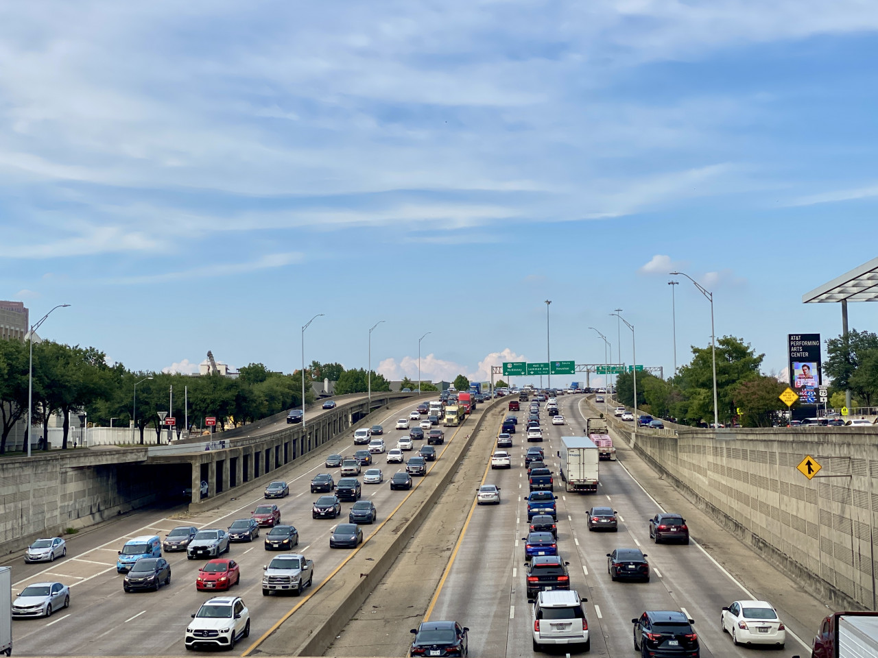 蘋果9大合作夥伴5家在德州！直擊環球晶新廠、英特磊總部，哪些優勢讓這裡變成「新矽原」