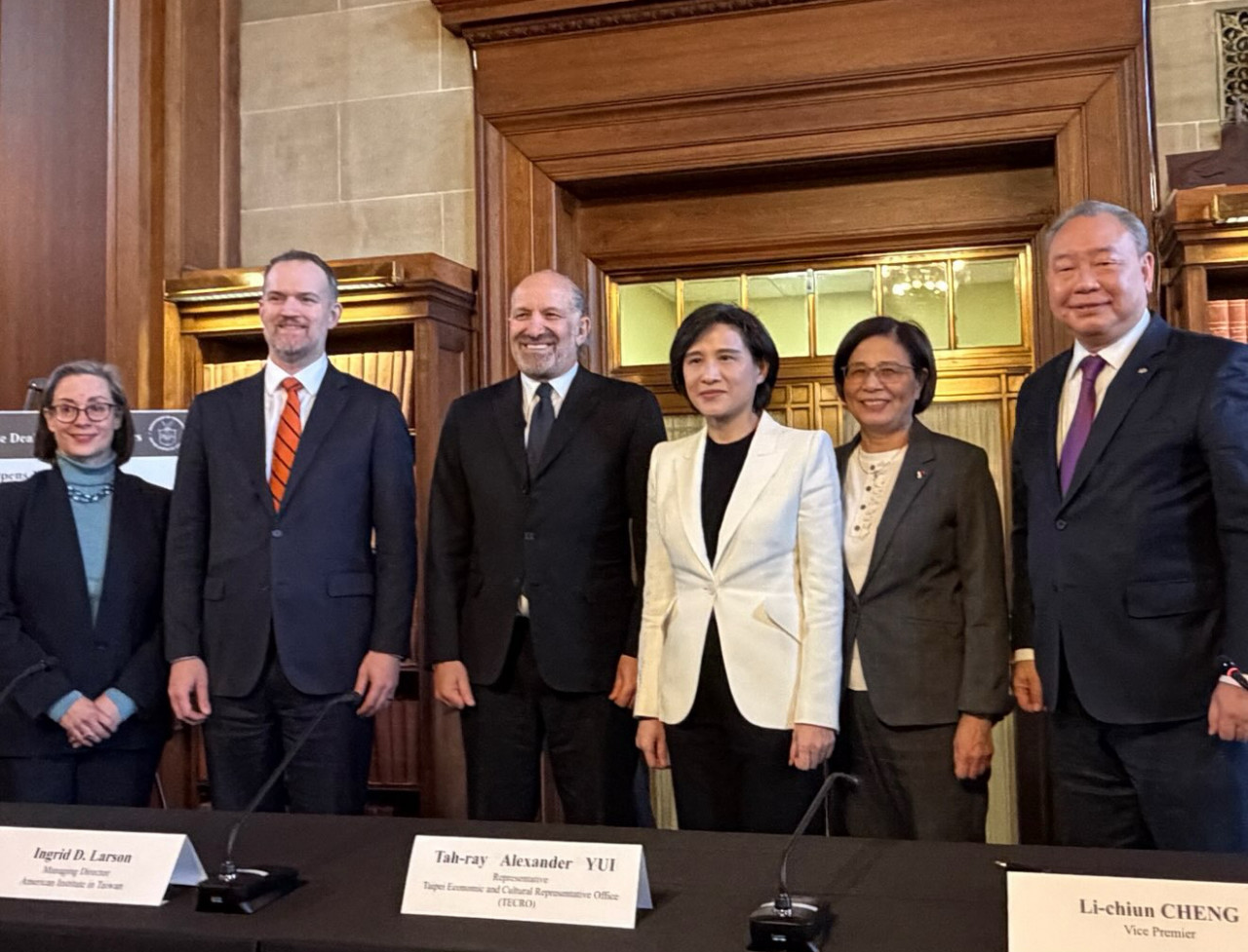 台美關稅談判總結！對等關稅15%不疊加、232條款最優惠待遇…投資美國5000億美元模式曝光